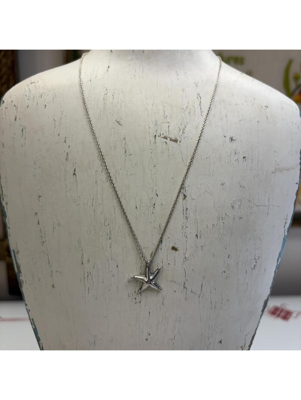 Tiffany & Co Elsa Peretti Sterling 925 starfish necklace